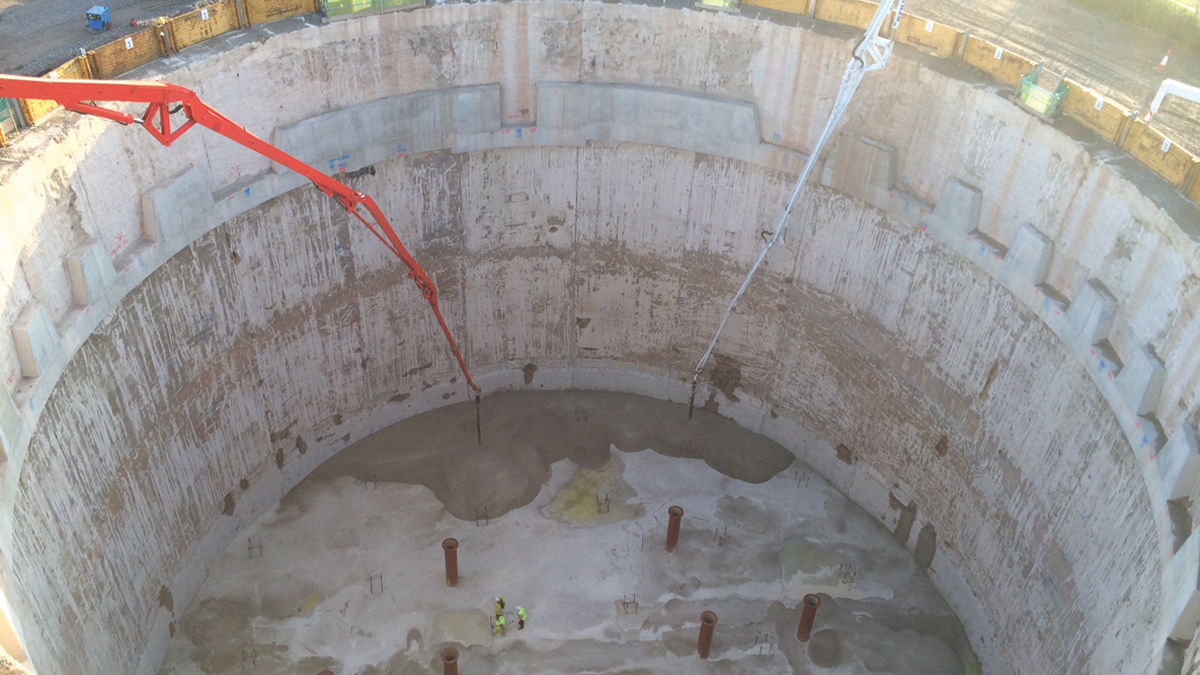 Pouring the mass concrete plug in tank - Courtesy of Donaldson Associates