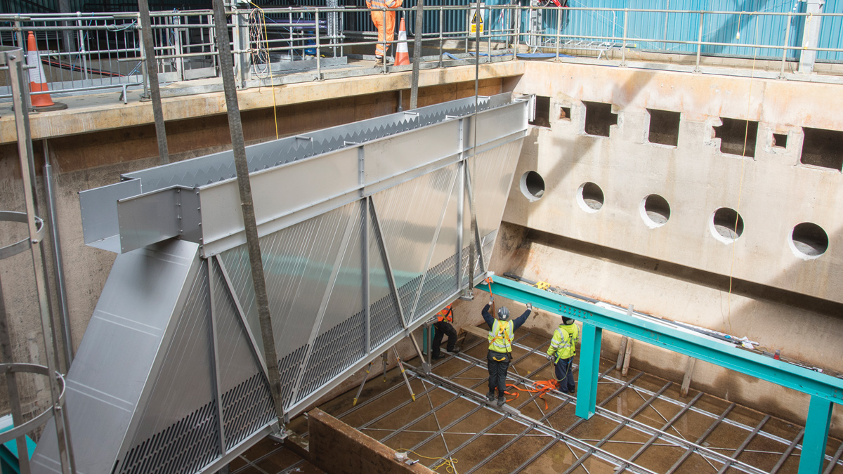 New lamella plate being positioned into the final settlement tank - Courtesy of Hydro International