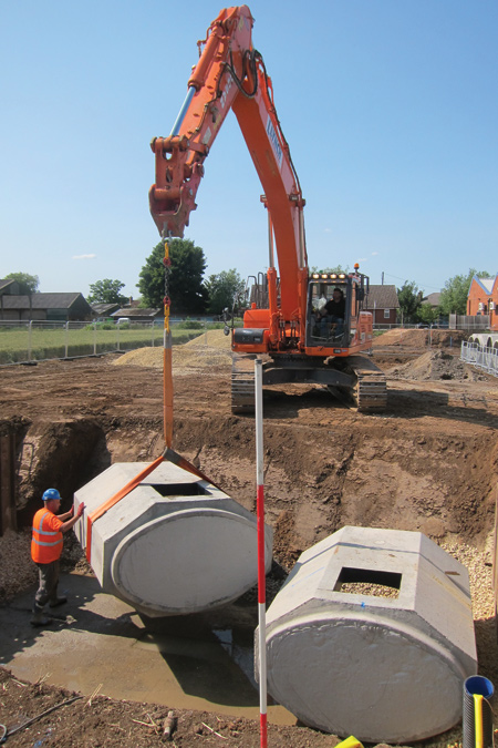Installation of the Stanton Bonna combined sewer storage tanks - Courtesy of NMCNomenca