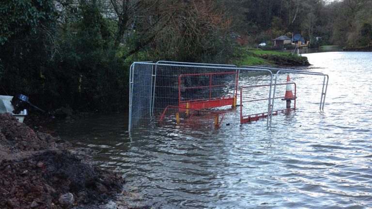 Works were inundated during tides - Courtesy of South West Water Delivery Alliance H5O