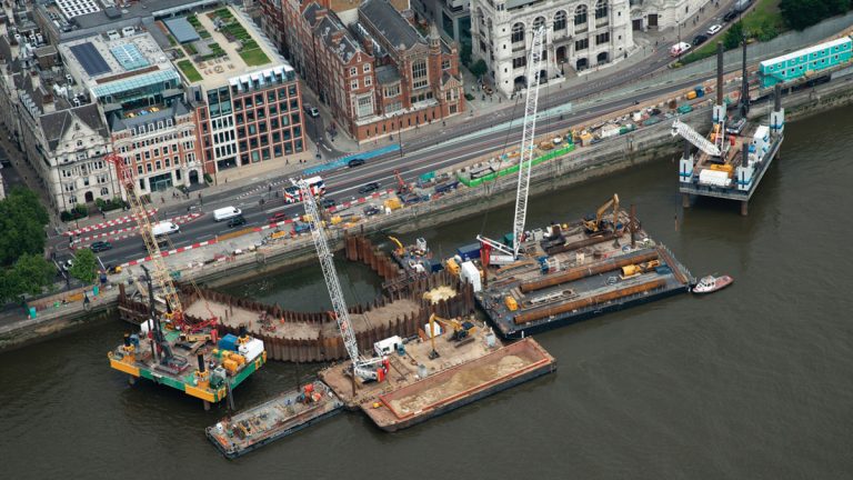 Marine works at the Blackfriars site - Courtesy of Tideway