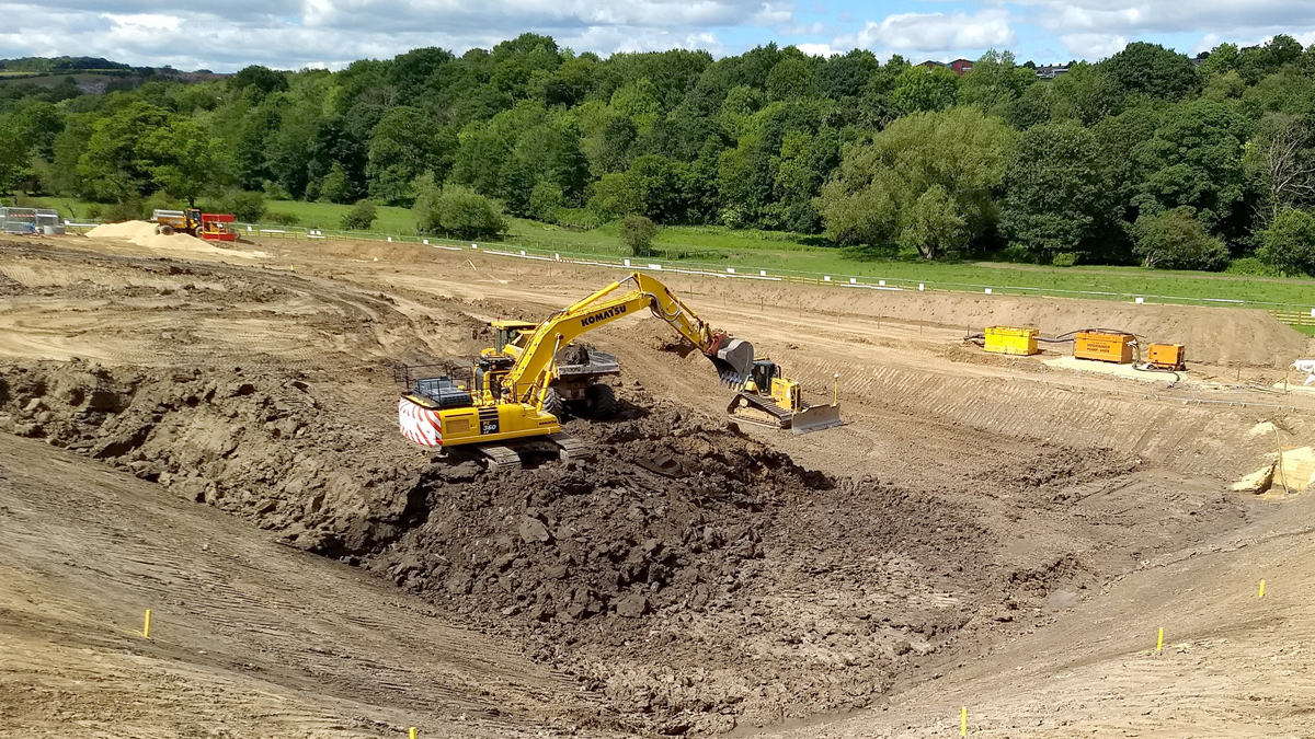 Excavation of tank area with self supporting batter - Courtesy of NWG & Wood PLC