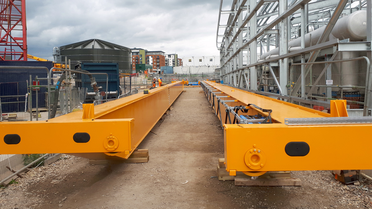 Building gantry crane - Courtesy of Southern Water