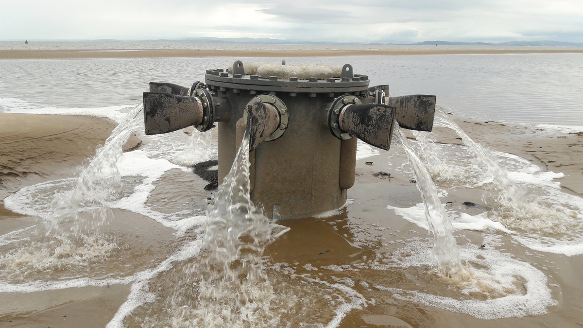 Outfall pipe diffusers (August 2018) - Courtesy of United Utilities