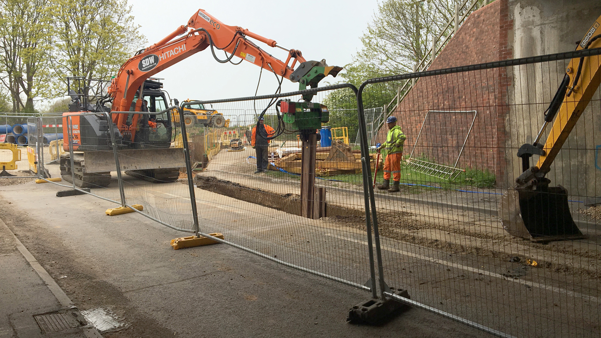 Excavation for new water mains through underpass beneath A1 - Courtesy of Severn Trent