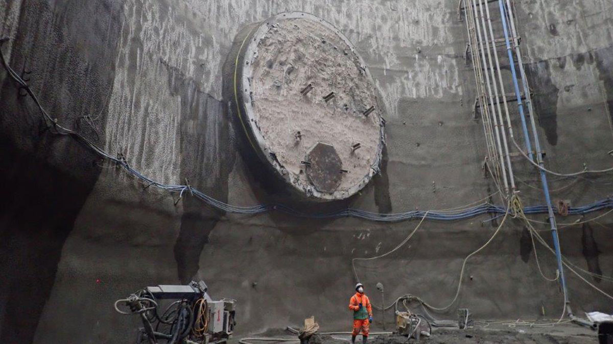 Exposed foam concrete in main tunnel and tapered base slab excavation - Courtesy of FLO JV/Tideway
