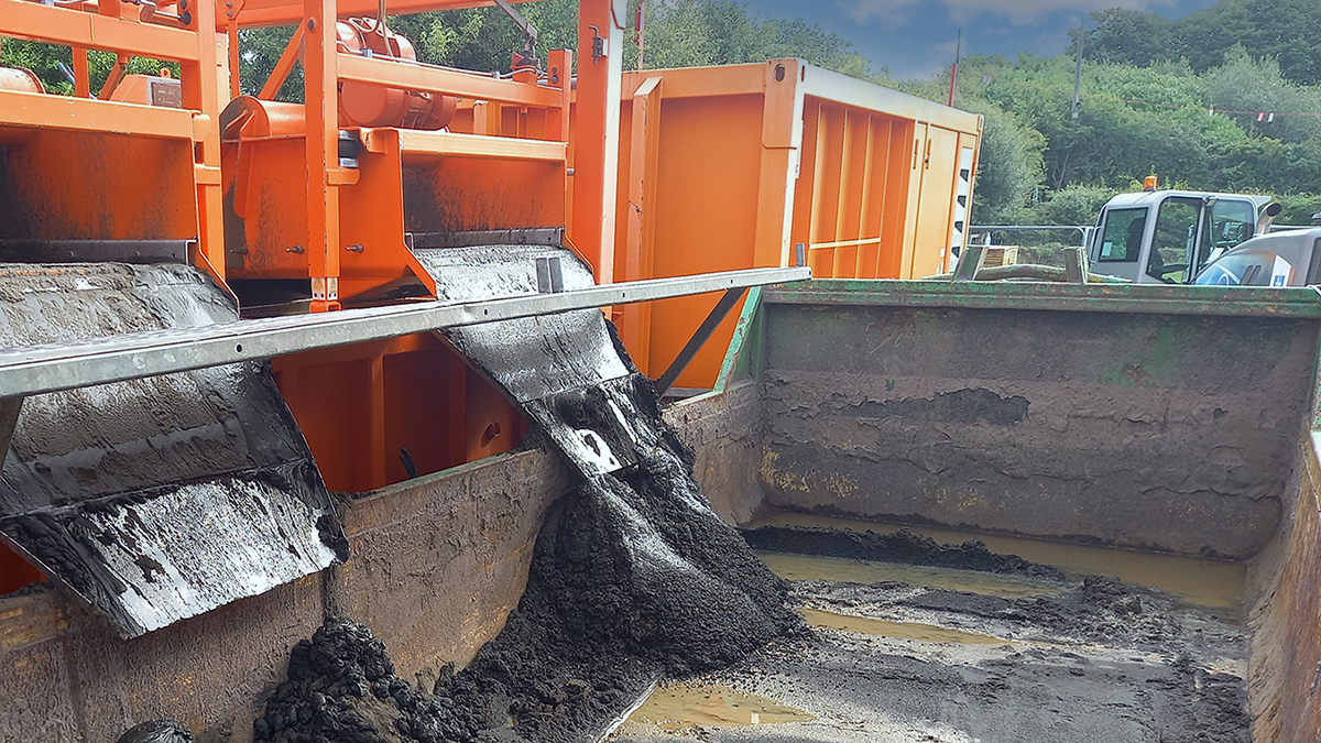 Fluid recycler in operation - Courtesy of Farrans/Glanua Group JV