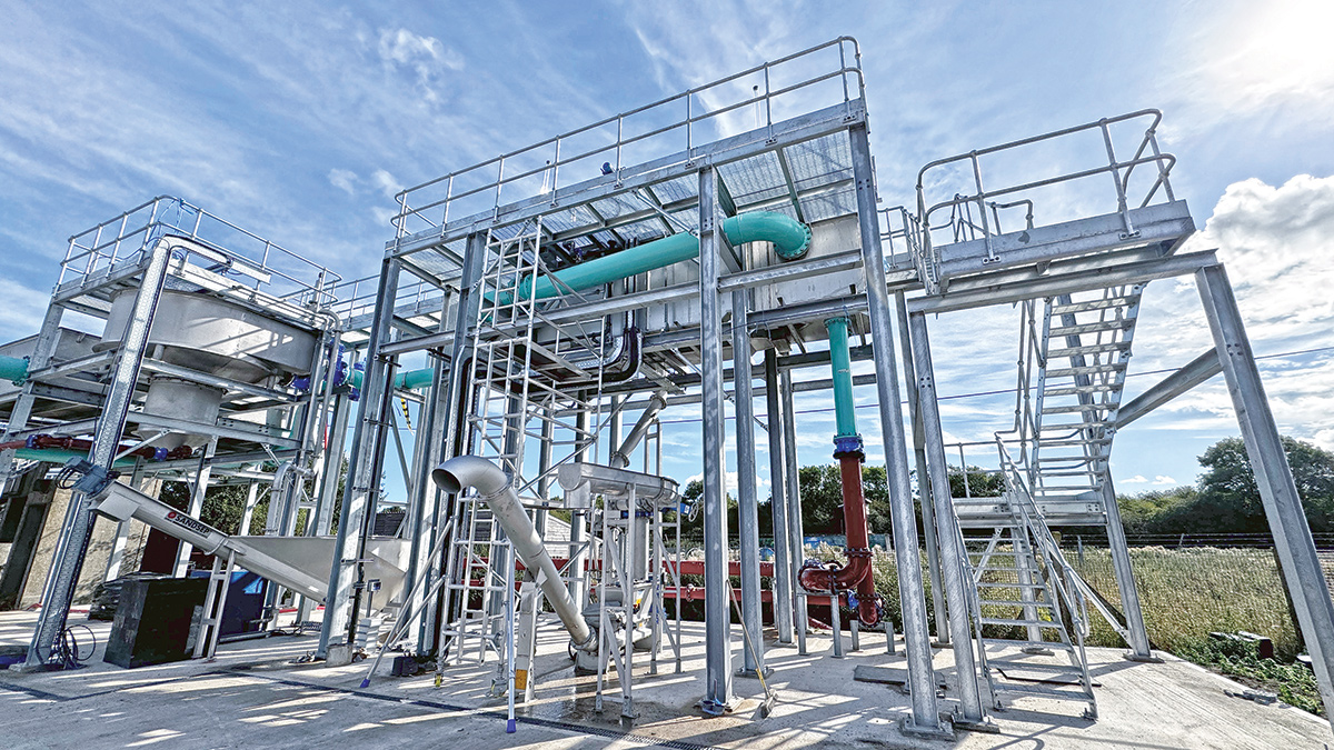 New inlet works screens and grit removal plant - Courtesy of MMB