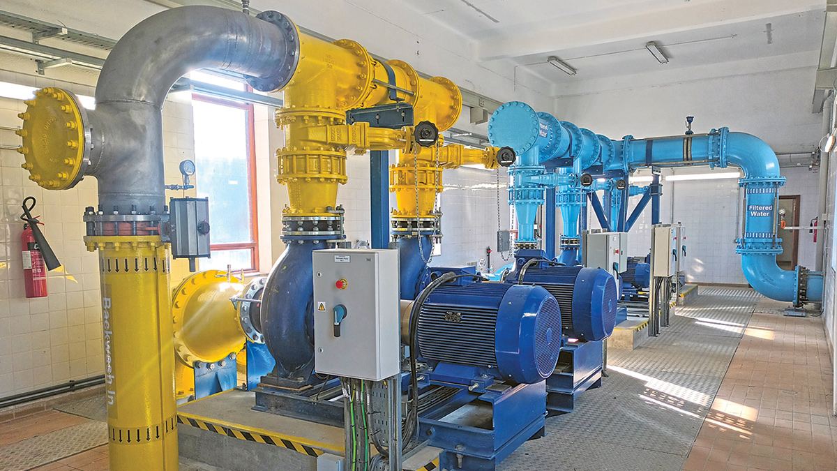 Backwash (yellow) and low lift (blue) pump room - Courtesy of Glanua