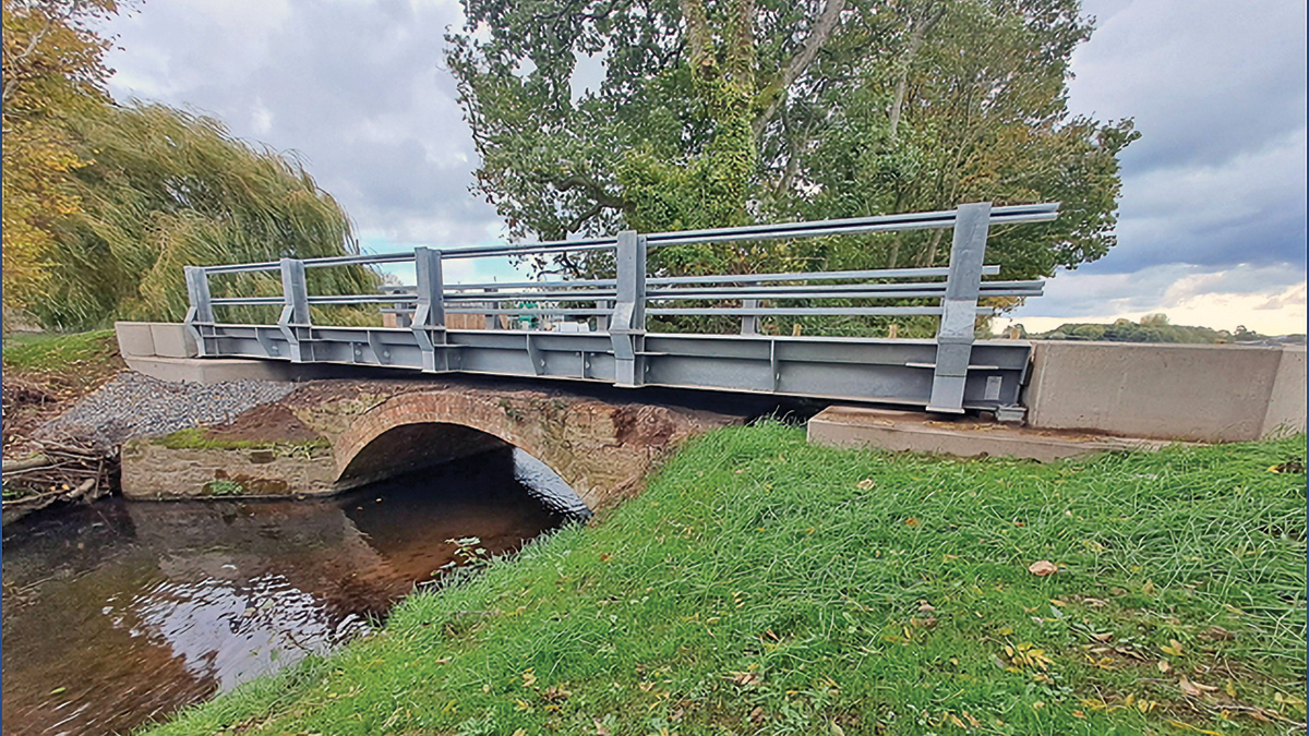 New access bridge installation - Courtesy of Envolve Infrastructure