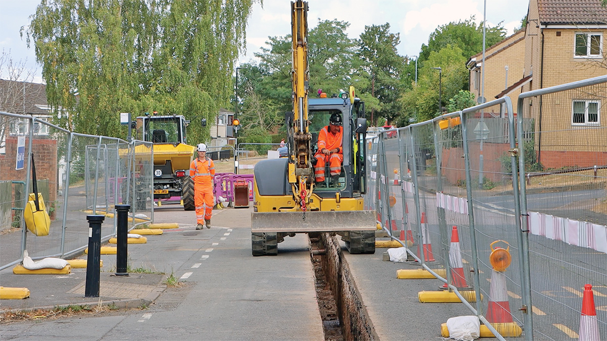 The @one Alliance team working together to pull the new water main into position - Courtesy of @one Alliance