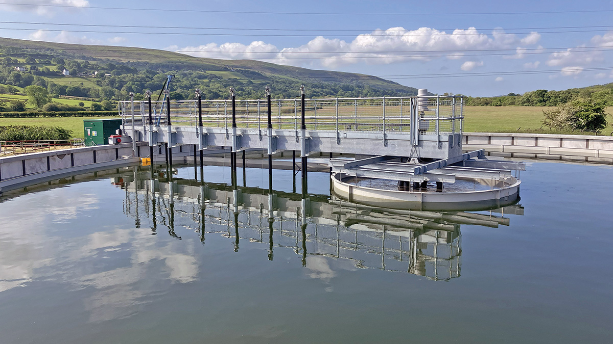 New primary settlement tank in operation - Courtesy of Mott MacDonald Bentley