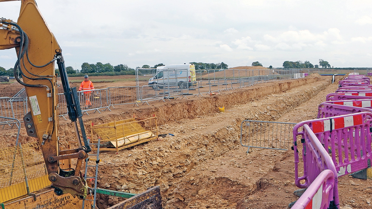 Laying new pipes near the Sleaford Road roundabout - Courtesy of @one Alliance