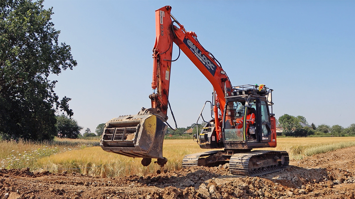 Open-cut pipelaying underway (summer 2026) - Courtesy of @one Alliance
