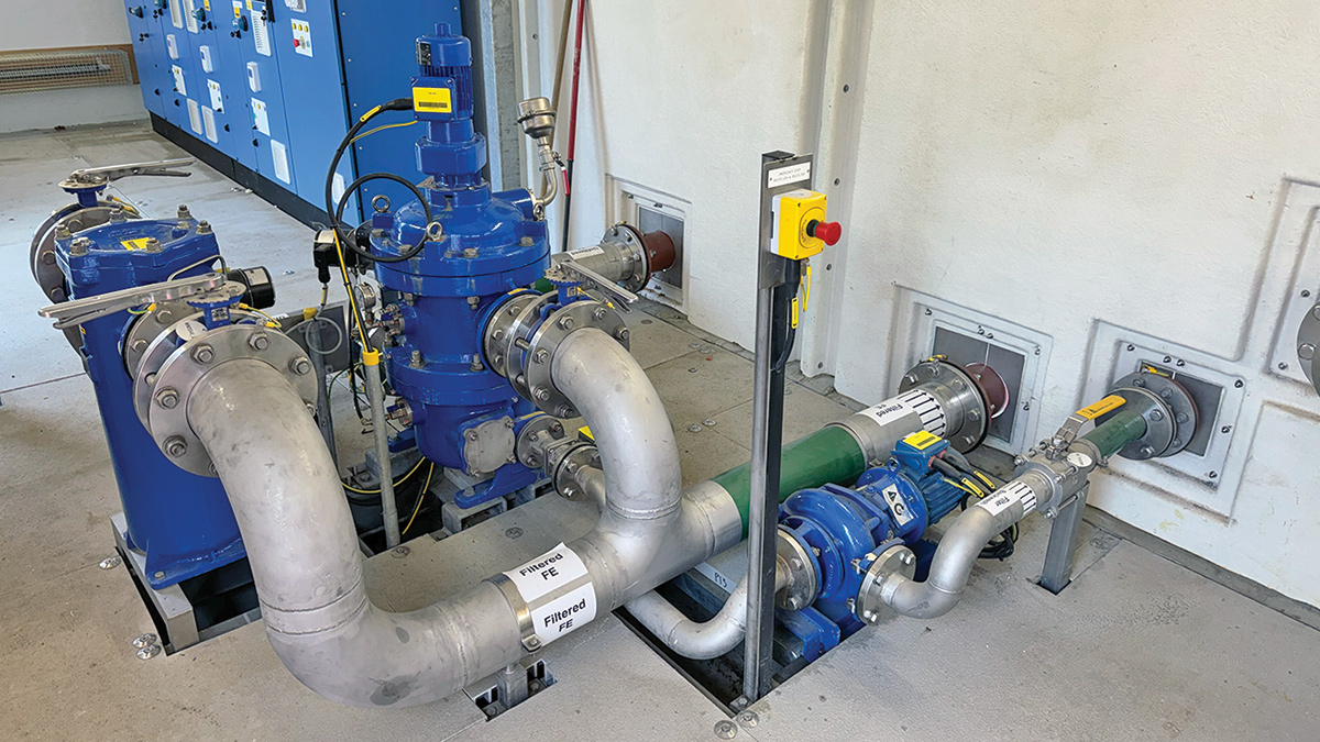 New washwater automatic and manual filter arrangement - Courtesy of Ward & Burke