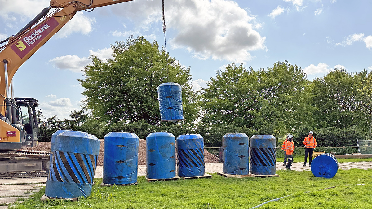 42" pigs during pipeline cleaning operations